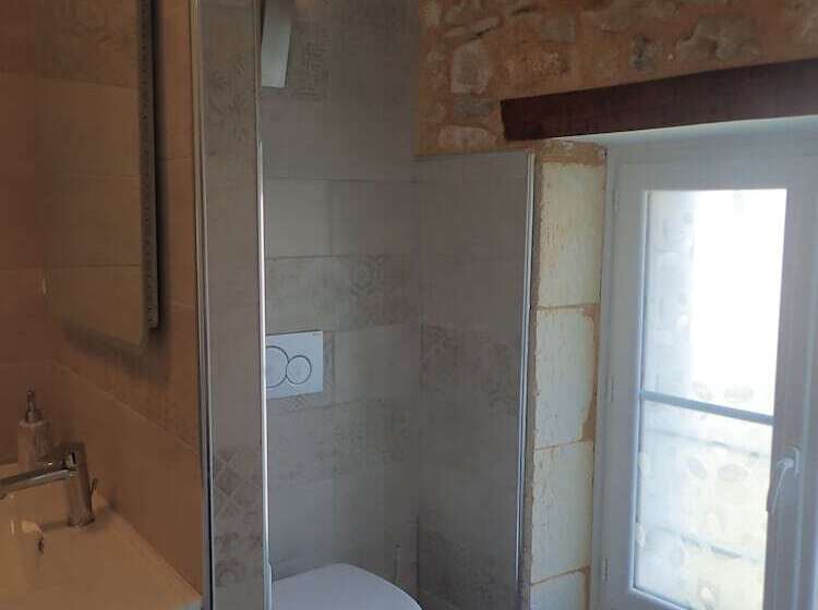 ペンション La Miramboise, Chambres Et Table D Hôtes