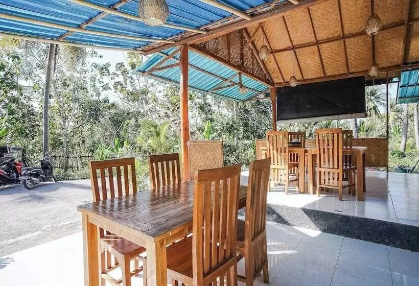 Majatalo Penida Lapaya Garden