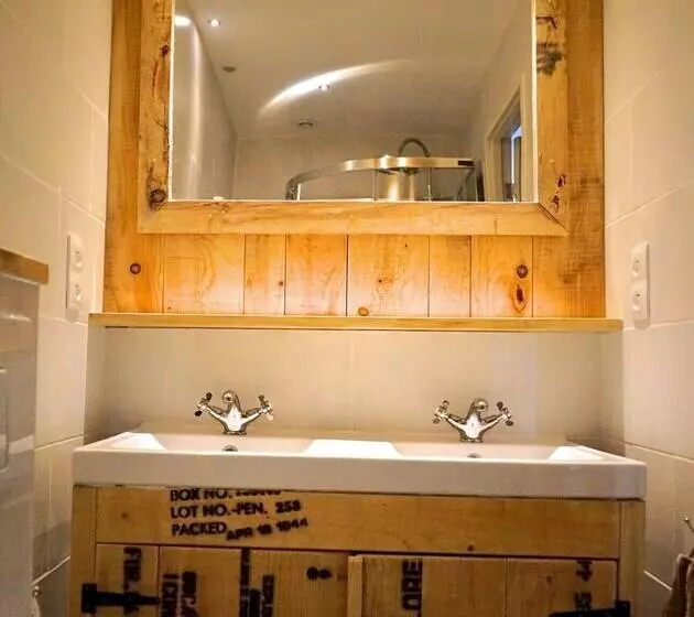 Aamiaismajoitus (B&B) Domaine Airborne