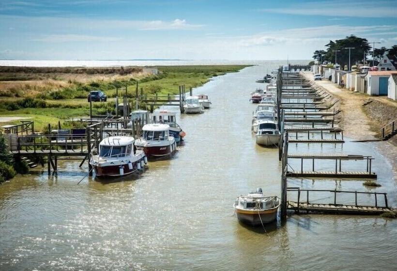 ホテル Camping Les Brillas