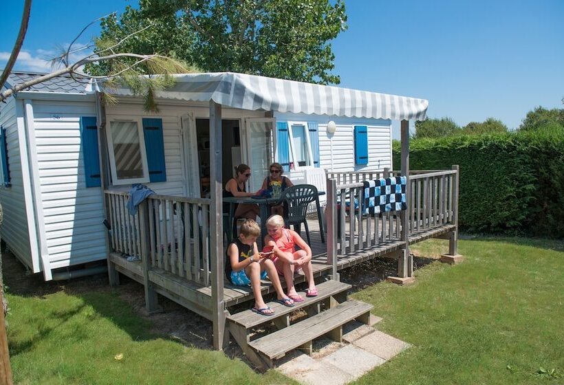 ホテル Camping Les Brillas