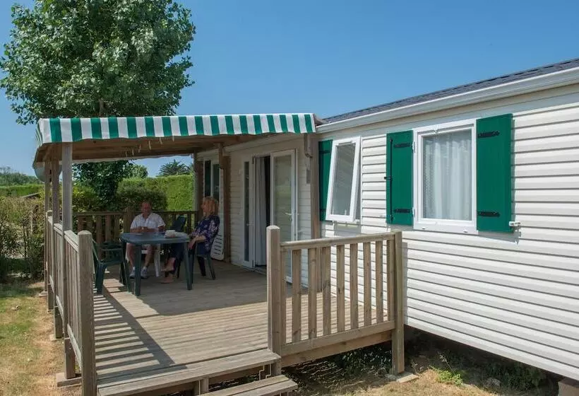 Hotelli Camping Les Brillas