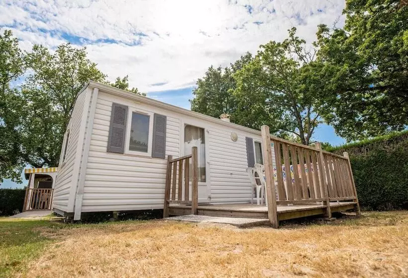 Hotelli Camping Les Brillas