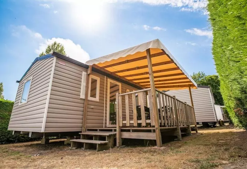 Hotelli Camping Les Brillas