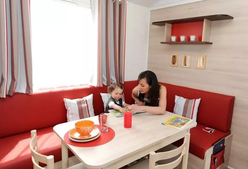 Hotelli Camping Les Brillas