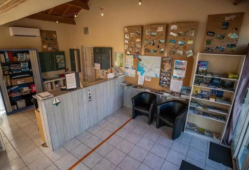 Hotelli Camping Les Brillas