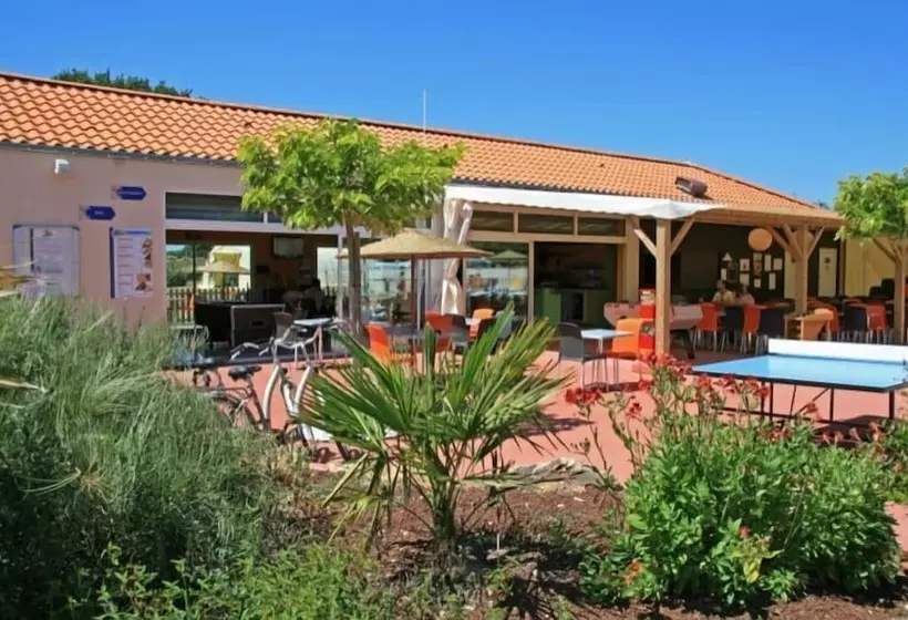 Hotelli Camping Les Brillas