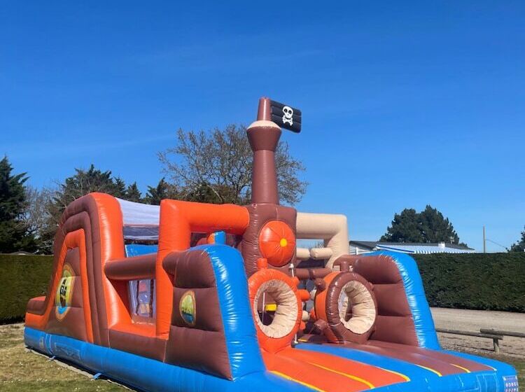 ホテル Camping Les Brillas