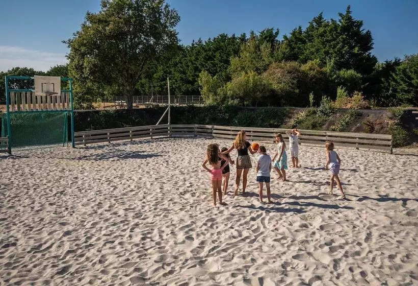 Hotelli Camping Les Brillas