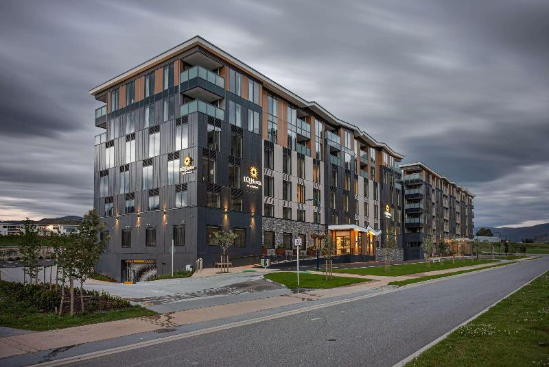 Отель La Quinta By Wyndham Queenstown