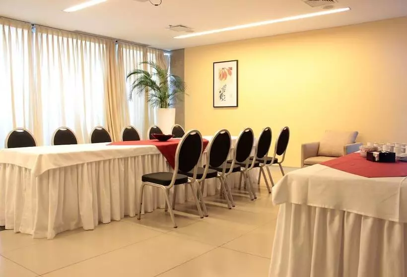 Hotelli Rivera Casino & Resort