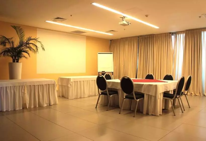 Hotelli Rivera Casino & Resort