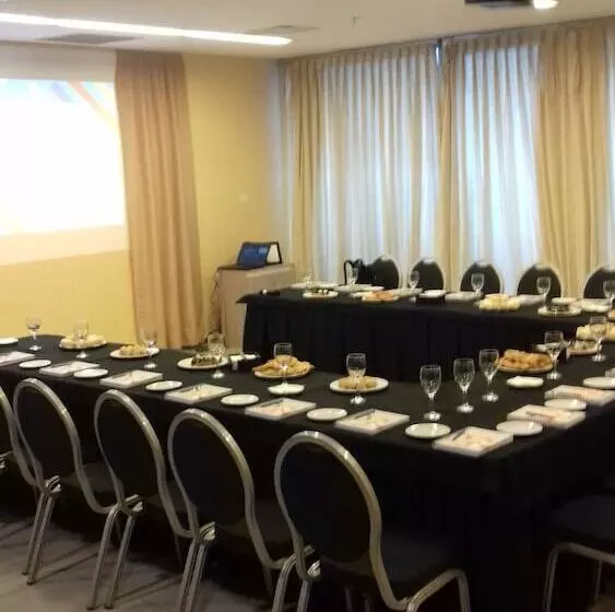 Hotelli Rivera Casino & Resort