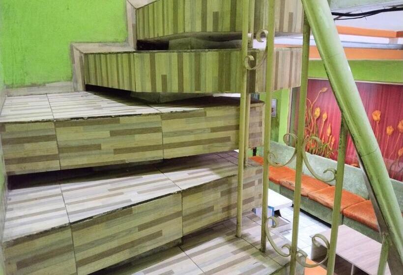 בית מלון כפרי Seungit Guest House Syariah