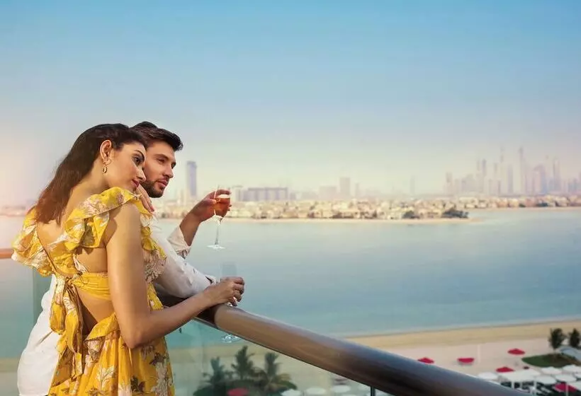هتل Th8 Palm Dubai Beach Resort Vignette Collection, An Ihg
