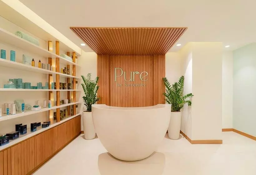 هتل Th8 Palm Dubai Beach Resort Vignette Collection, An Ihg