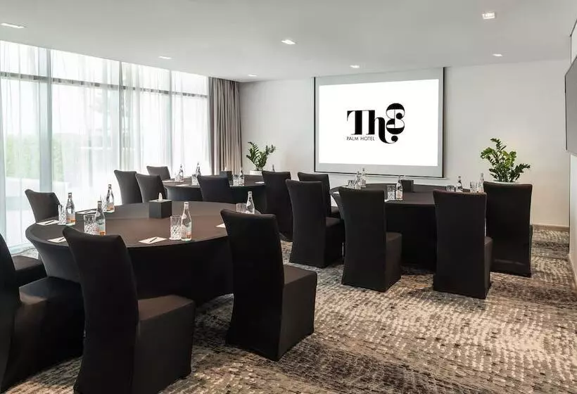 هتل Th8 Palm Dubai Beach Resort Vignette Collection, An Ihg