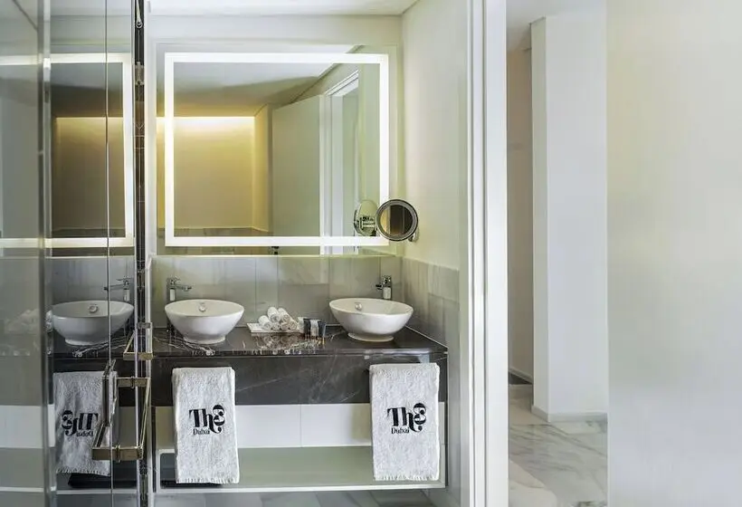 هتل Th8 Palm Dubai Beach Resort Vignette Collection, An Ihg