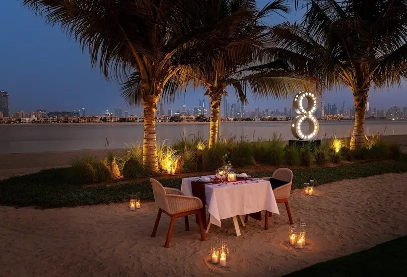 هتل Th8 Palm Dubai Beach Resort Vignette Collection, An Ihg
