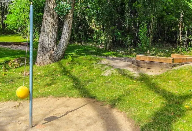 Hotelli Wolf Creek Village