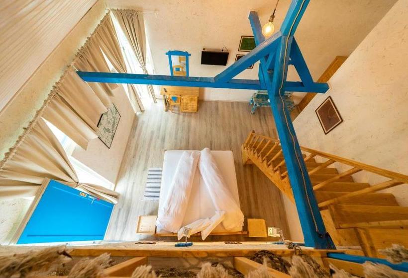 Hostel Nena Art Resort