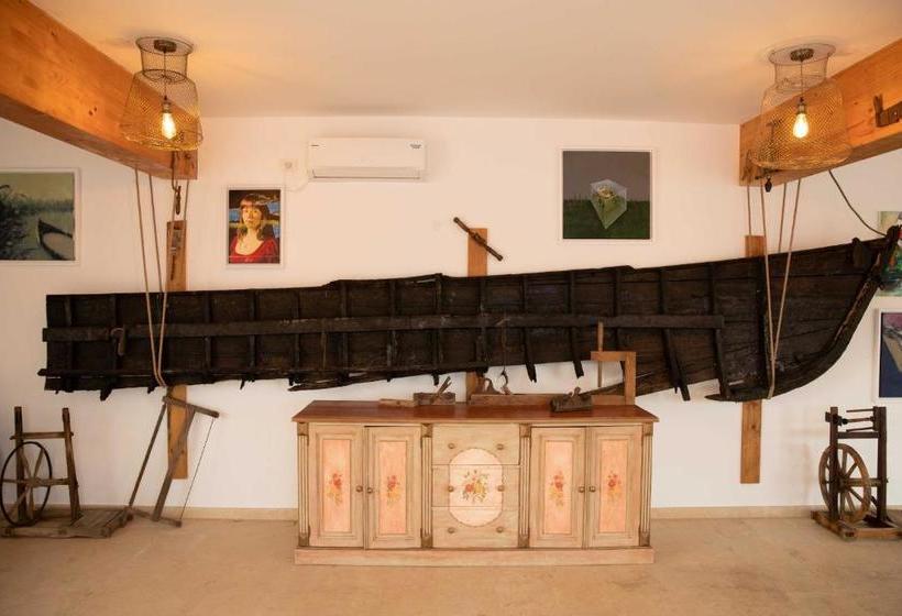 Hostel Nena Art Resort