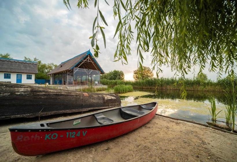 Hostel Nena Art Resort