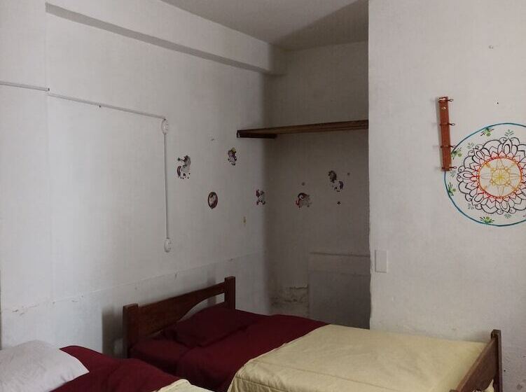 تختخواب و صبحانه Peru Inn Hostel