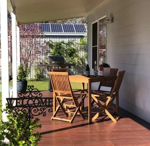 ベッドアンドブレックファースト Rosewood Cottage