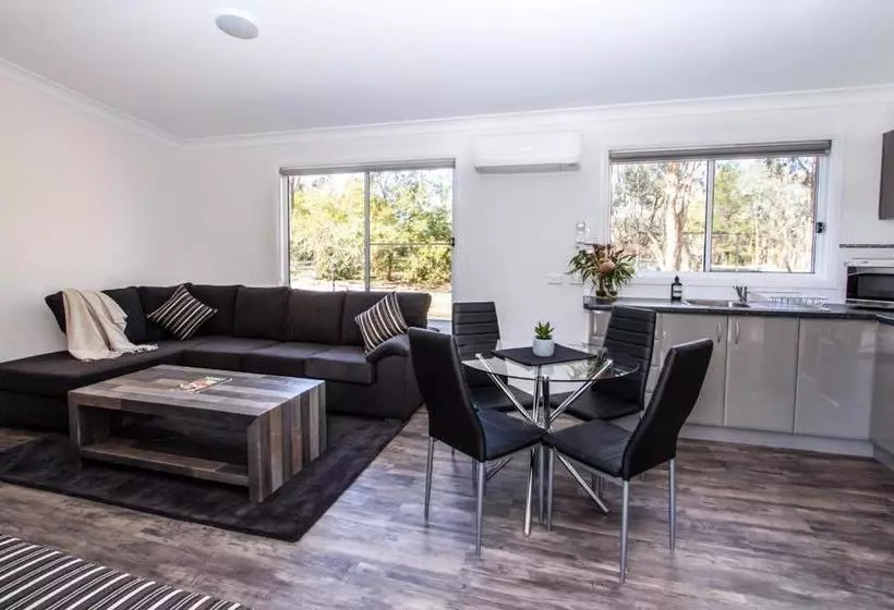 ベッドアンドブレックファースト Rosewood Cottage