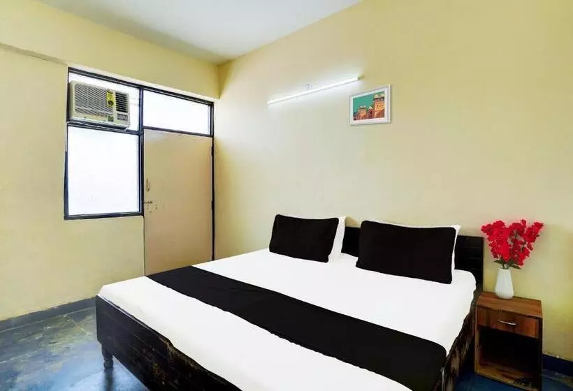 Hotelli O Dvs Palace