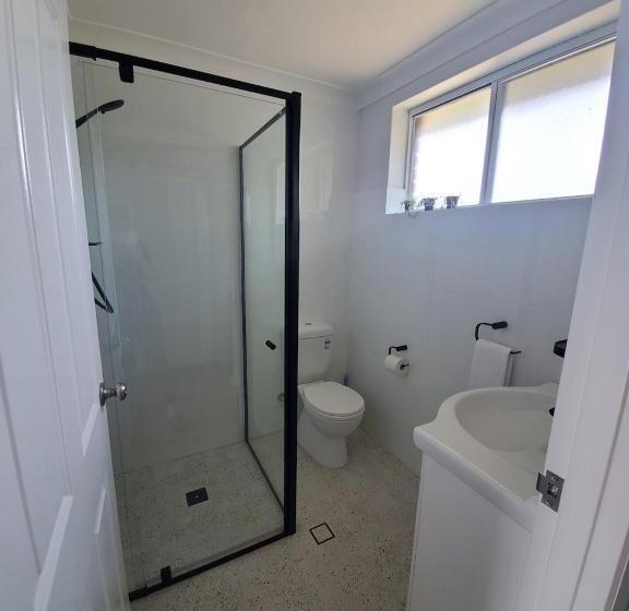 فندق Roydons Motor Inn