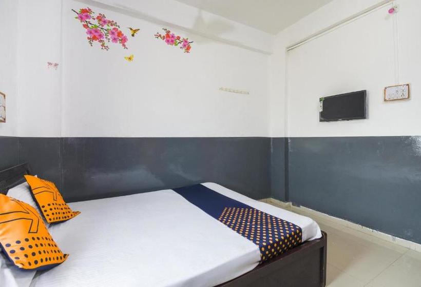 Spot On 66186 Hotel Basari