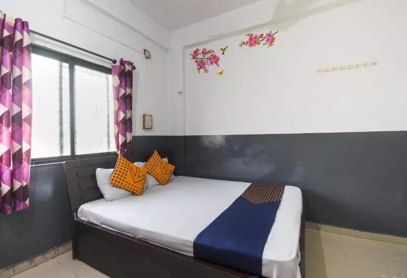 Spot On 66186 Hotel Basari
