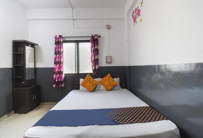 Spot On 66186 Hotel Basari