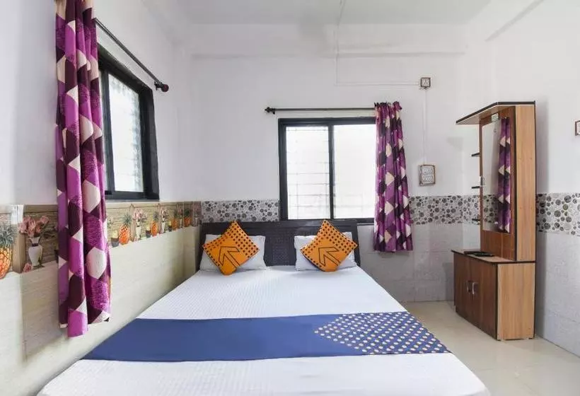 Spot On 66186 Hotel Basari