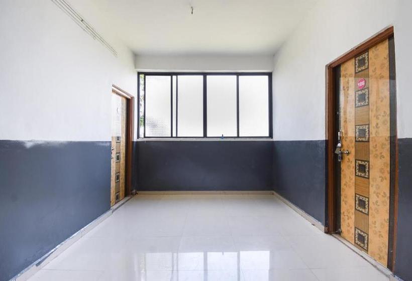 Spot On 66186 Hotel Basari