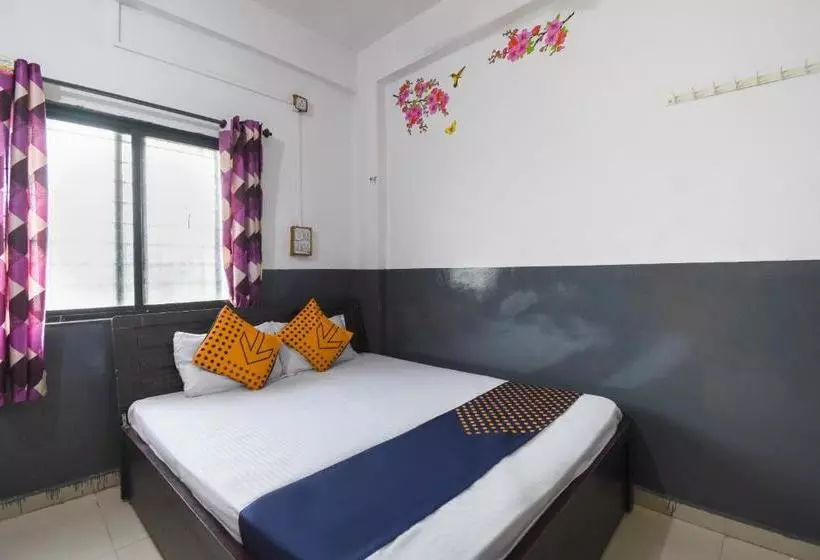 Spot On 66186 Hotel Basari