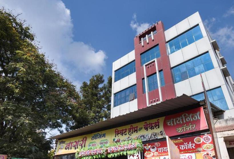 Spot On 66186 Hotel Basari