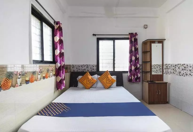 Spot On 66186 Hotel Basari