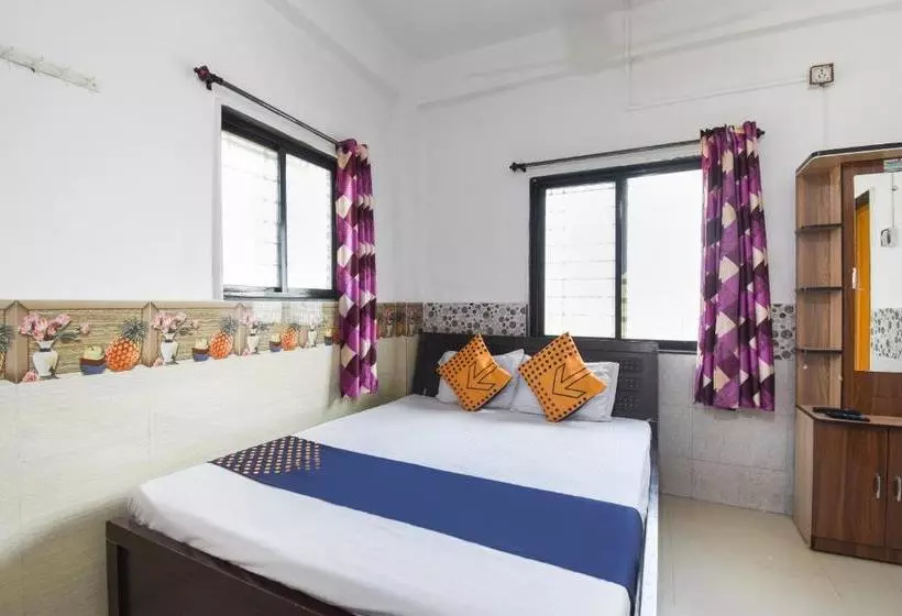 Spot On 66186 Hotel Basari