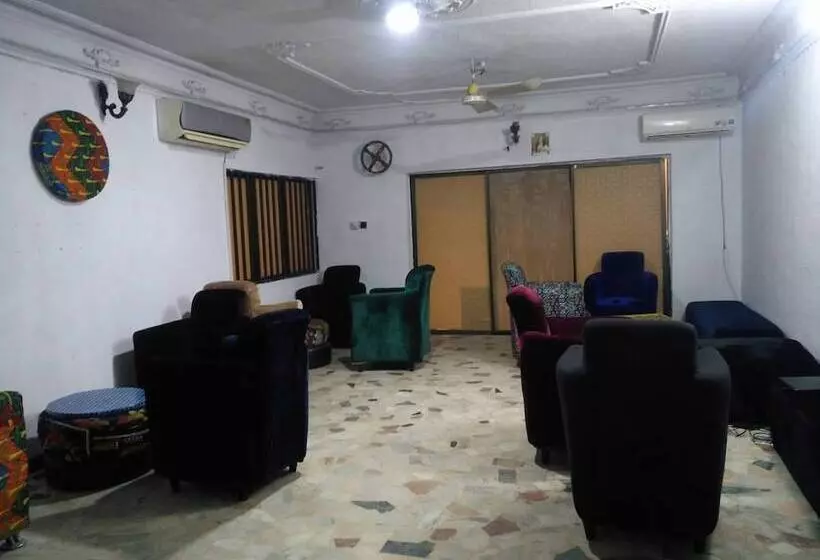 ペンション Room In House The Village Apartments, Gbagada O9o98o58ooo