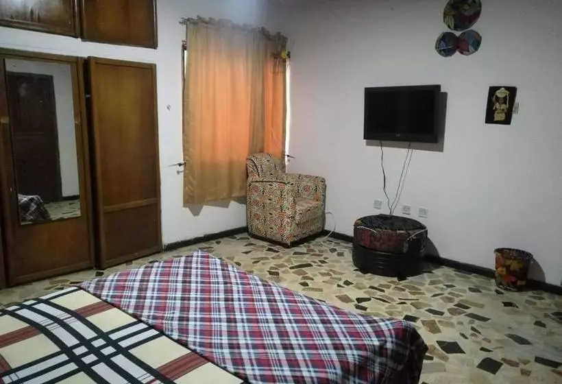 ペンション Room In House The Village Apartments, Gbagada O9o98o58ooo