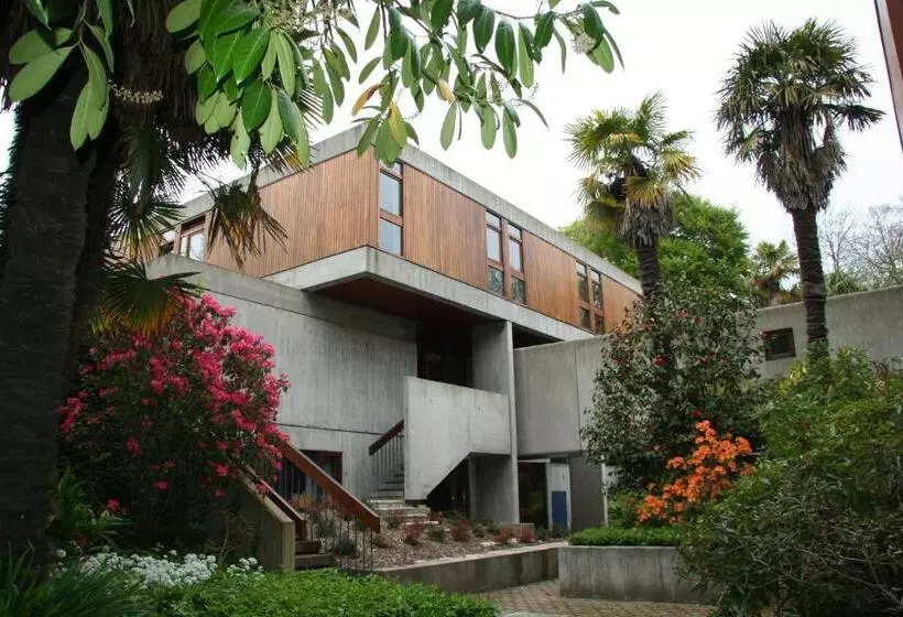 Auberge De Jeunesse Du Moulin Blanc