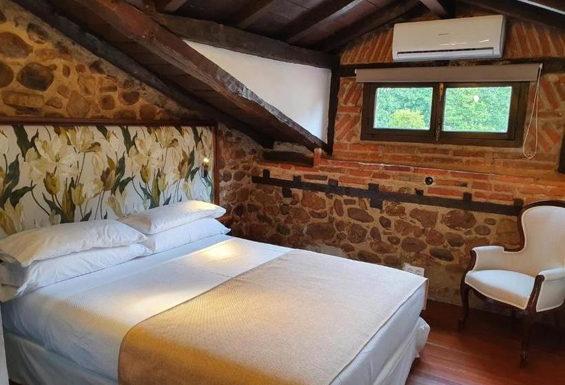 فندق صغير Ermita 1883