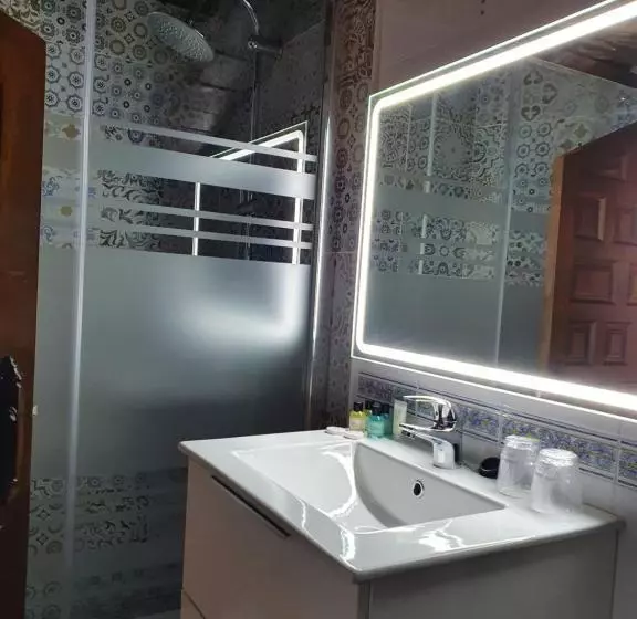 ユースホステル Ermita 1883