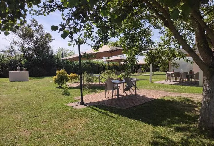 تختخواب و صبحانه Il Casale Di David