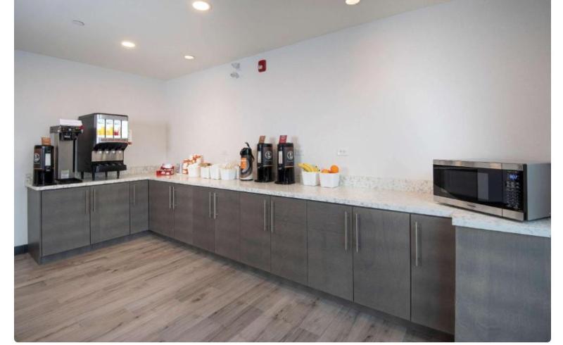 Hotel Comfort Inn & Suites