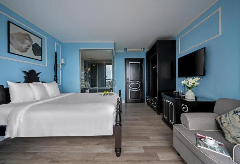 هتل Del Luna Boutique