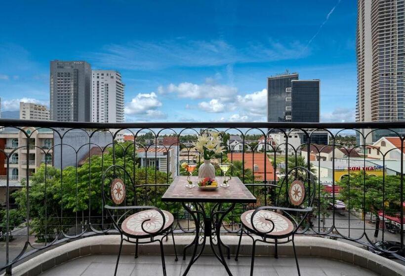 هتل Del Luna Boutique